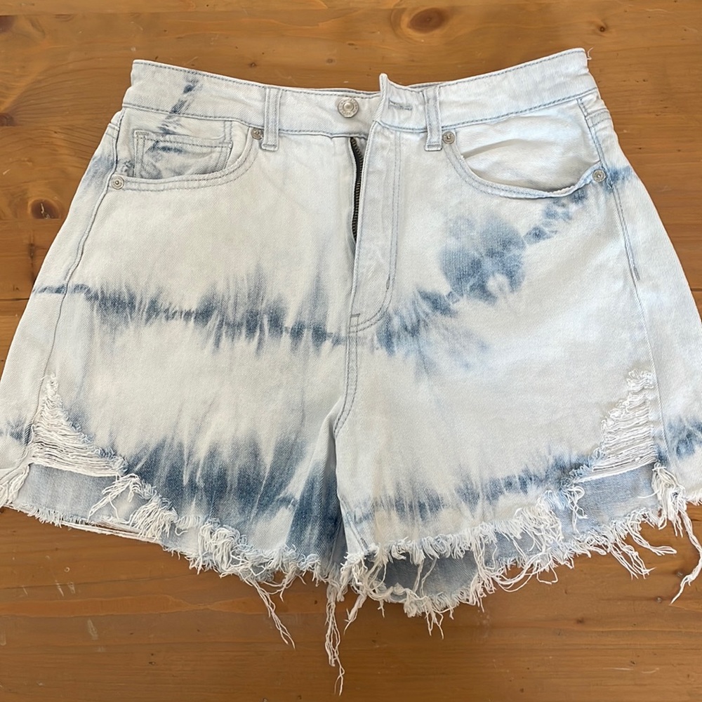 Highest rise mom short